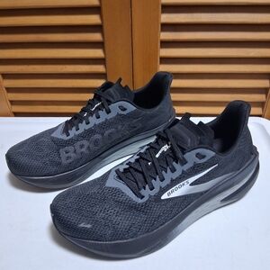 Brooks Hyperion GTS 2 Men's Running Shoe * Size: 9 (Medium)